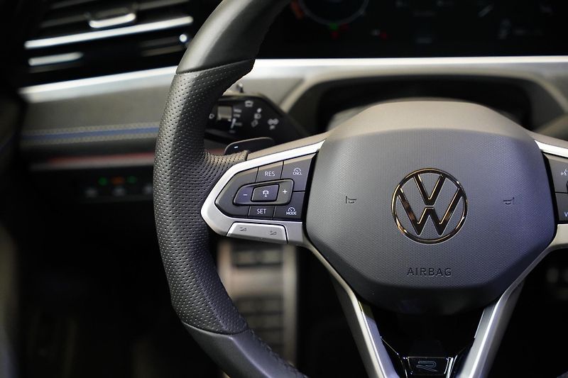 Volkswagen Passat - fotka 16 z 26