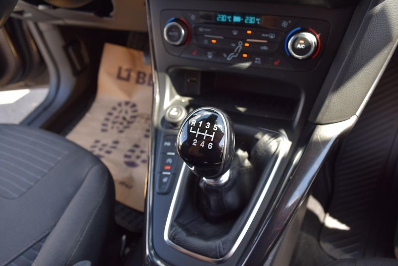 Ford Focus (2018) 2.0TDCI 110kw TITANIUM TAŽ KAM - fotka 36 z 44