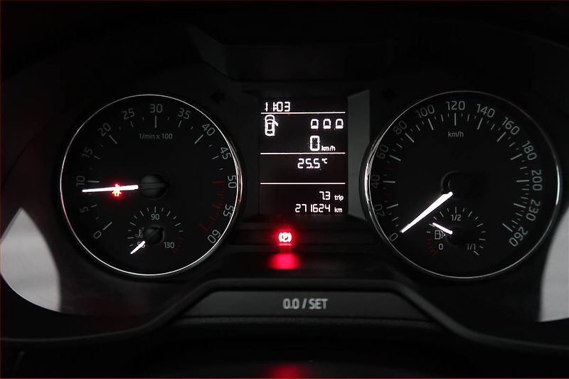 Škoda Octavia (2015) 1.6 TDI - fotka 11 z 15