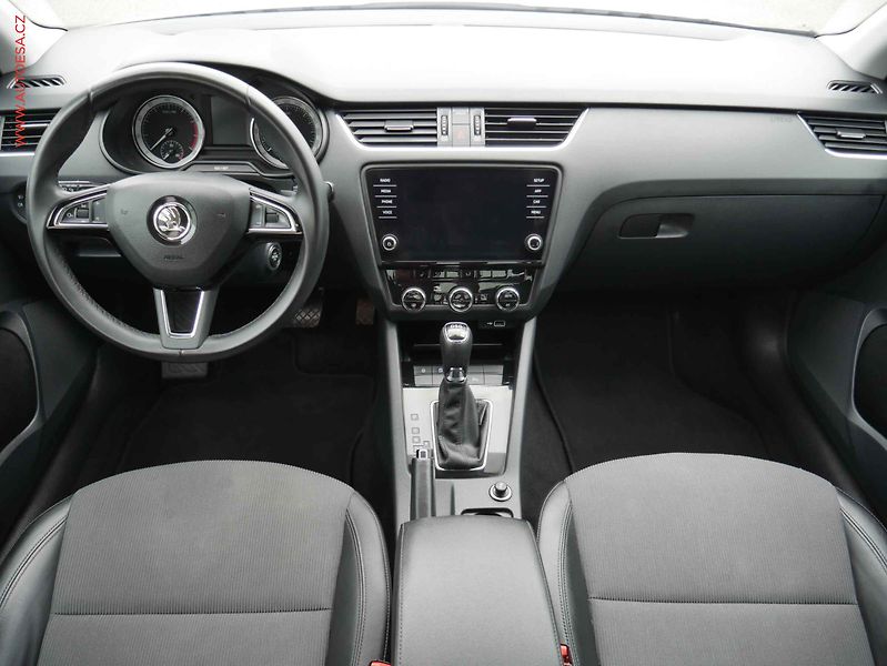 Škoda Octavia (2019) 1.5 TSi, ČR, Style, DSG - fotka 8 z 21