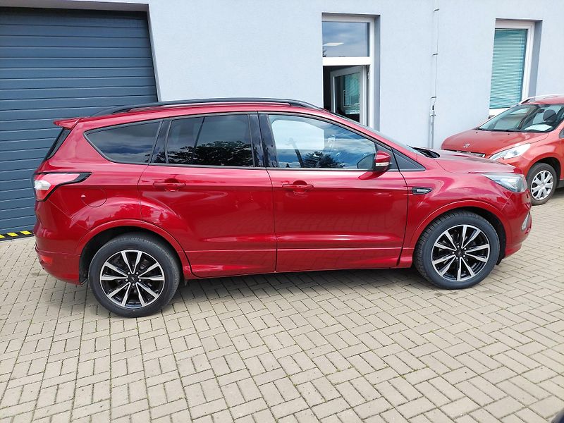 Ford Kuga (2018) ST Line  - fotka 4 z 33