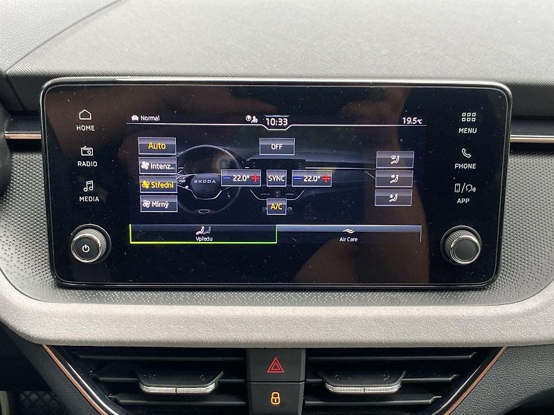 Škoda Scala (2025) 1.0 TSI DSG Top Selection - fotka 14 z 35