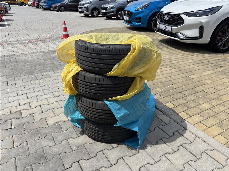 Ford Focus 1,6 TDCi 66kW - fotka 9 z 19