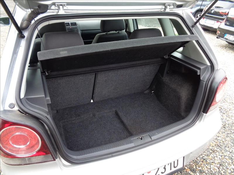 Volkswagen Polo 1,4 - fotka 9 z 16