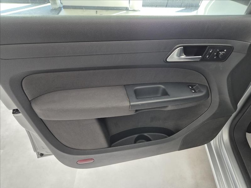 Volkswagen Caddy I CNG MAXI - fotka 8 z 20