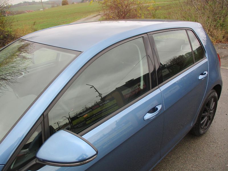 Volkswagen Golf TSi*77kW*VÝHŘEV*Z+L PNEU*TOP  - fotka 11 z 47