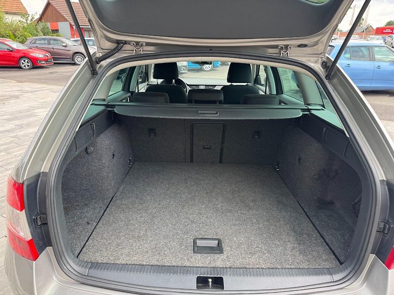Škoda Octavia (2015) Ambition 1.6 TDI 81kW - fotka 22 z 29