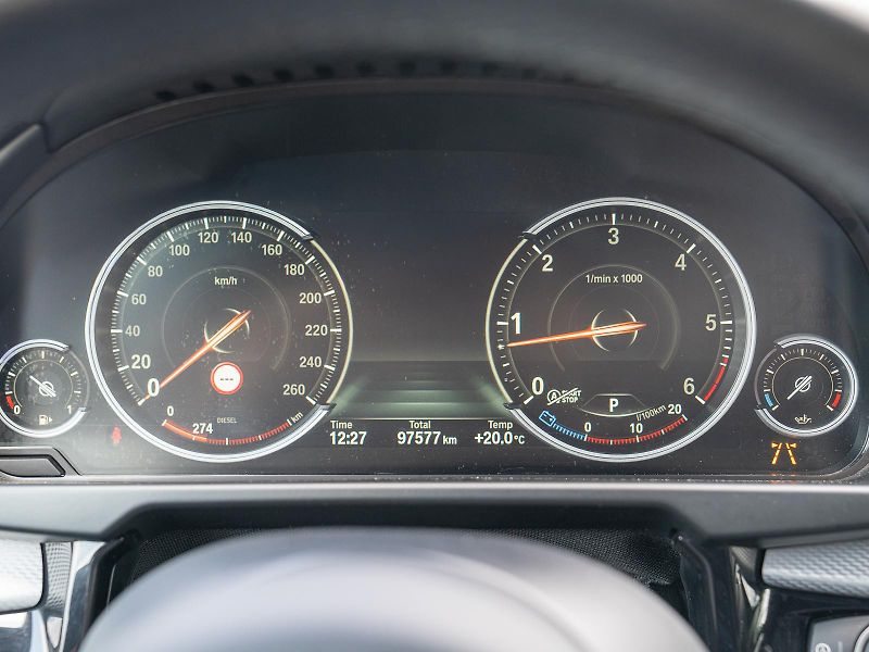BMW X5 xDrive30d (F15) M Sport Paket - fotka 8 z 29