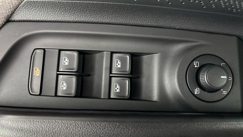 Škoda Enyaq 82 Kwh AUT 80 Loft - fotka 20 z 28