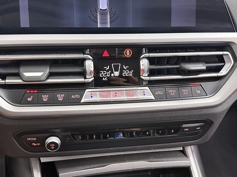 BMW Řada 3 320D 140kW xDrive Aut. DPH  - fotka 7 z 13