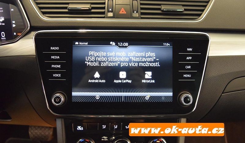 Škoda Superb 1.4 TSI iV DSG 160 kW PRAV.SER - fotka 42 z 63
