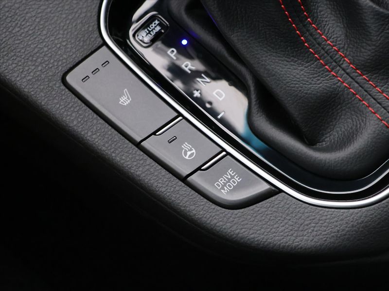 Hyundai i30 1,5 T-GDI 117kW N-Line DPH CZ - fotka 26 z 36