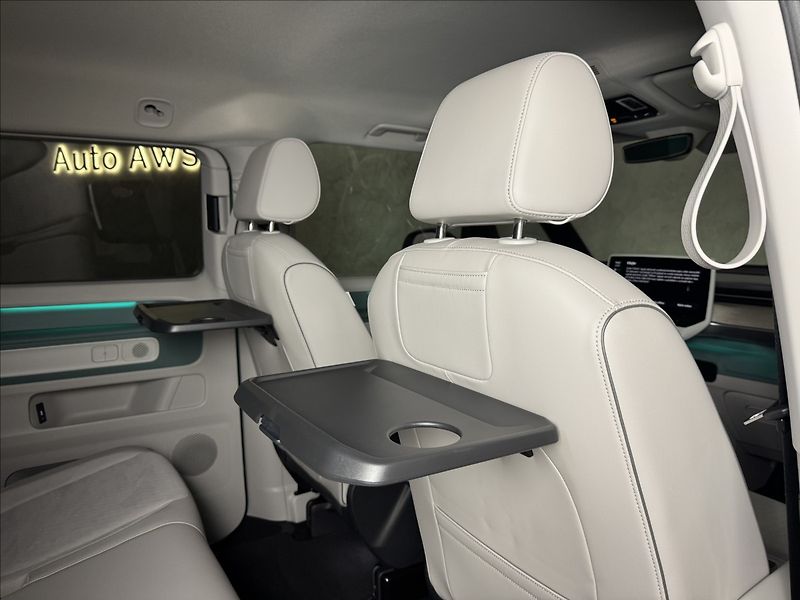 Volkswagen ID.Buzz Pro 150kW IQ Light 360° Kamera - fotka 14 z 50