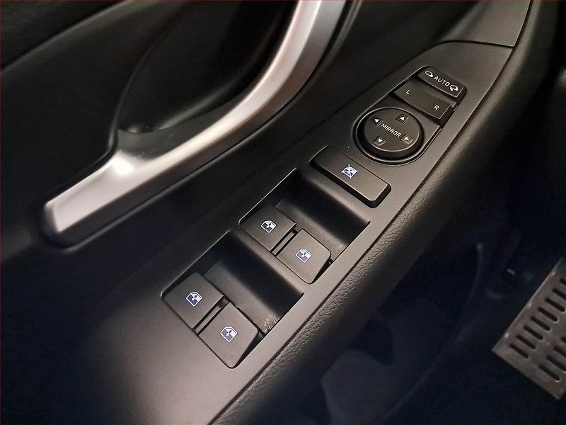 Hyundai i30 (2022) N-Line 1.5 T-GDI MHEV - fotka 21 z 21