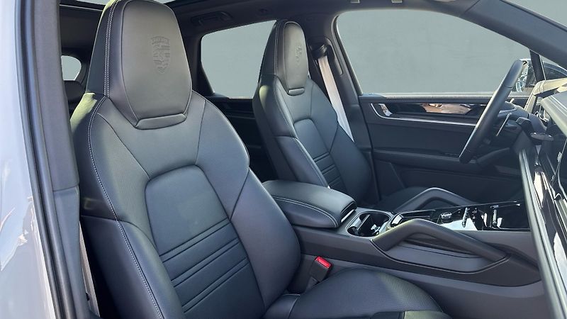 Porsche Cayenne S - fotka 17 z 30