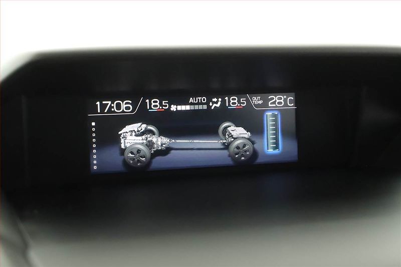 Subaru XV (2021) 2.0 e-Boxer - fotka 17 z 20
