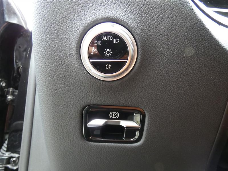 Mercedes-Benz GLC 2,0 220d 4M, 1.Maj, ČR, DPH - fotka 21 z 47