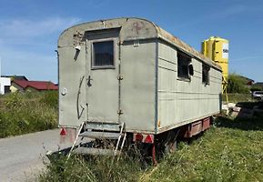 V autobazarech můžete koupit kuriozní vozidla.