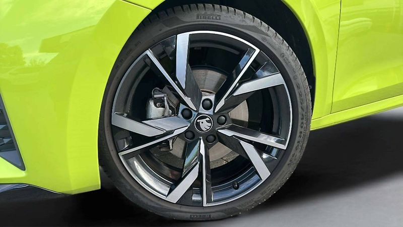 Škoda Octavia Sportline 1,5 TSI m-HEV 110kW - fotka 30 z 30