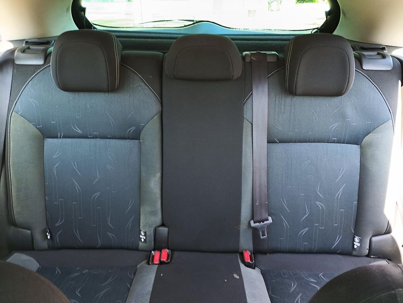 Citroën C4 (2013) 1.6 e-HDI Business Pack MAN6 - fotka 16 z 18