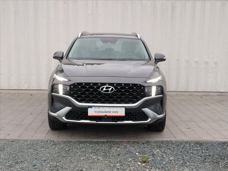 Hyundai Santa Fe 2,2   STYLE  142kW  4WD HeadUp - fotka 2 z 36