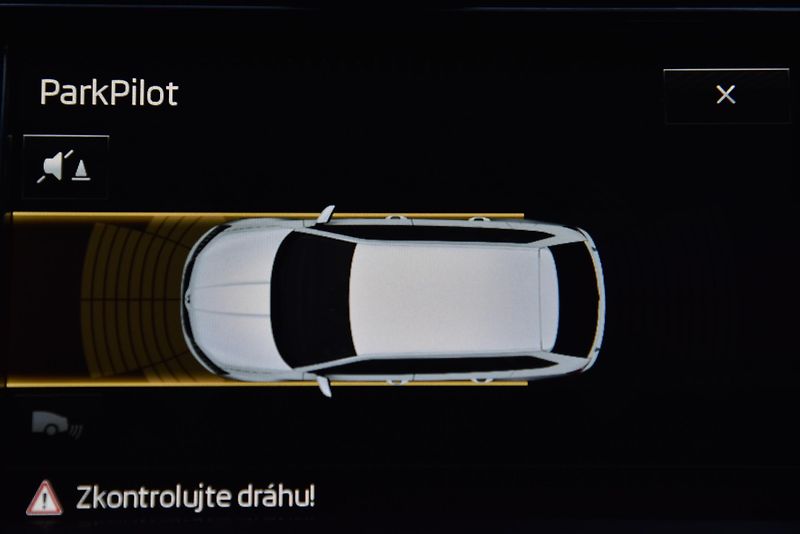 Škoda Fabia 1.2 TSi 6st STYLE,KLIMA,VÝHŘEV - fotka 20 z 50