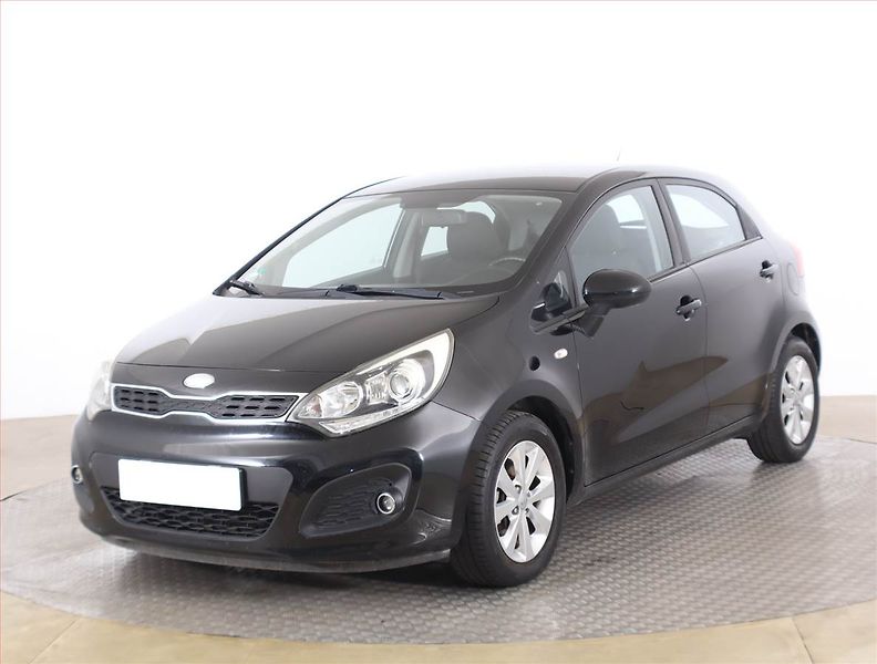 Kia Rio (2013) 1.4 CVVT, Serv.kniha, Tempomat - fotka 2 z 15