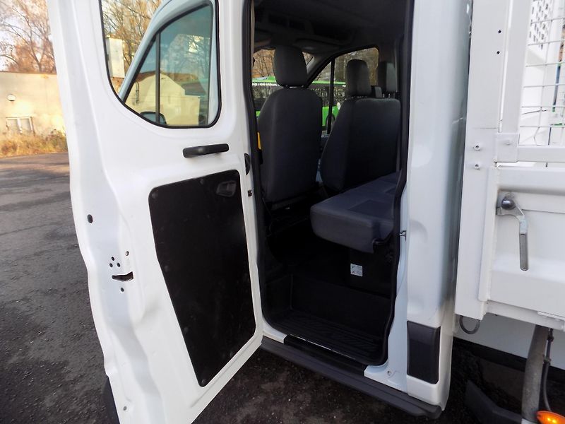 Ford Transit (2017) 2.0 96KW 7MÍST SKLÁPĚČ - fotka 25 z 47