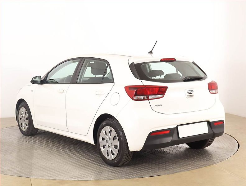 Kia Rio (2017) 1.25 CVVT, Serv.kniha - fotka 4 z 15
