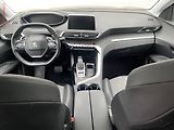 Peugeot 3008 (2019) 1.2PT, Allure, AT, navi - náhled 8