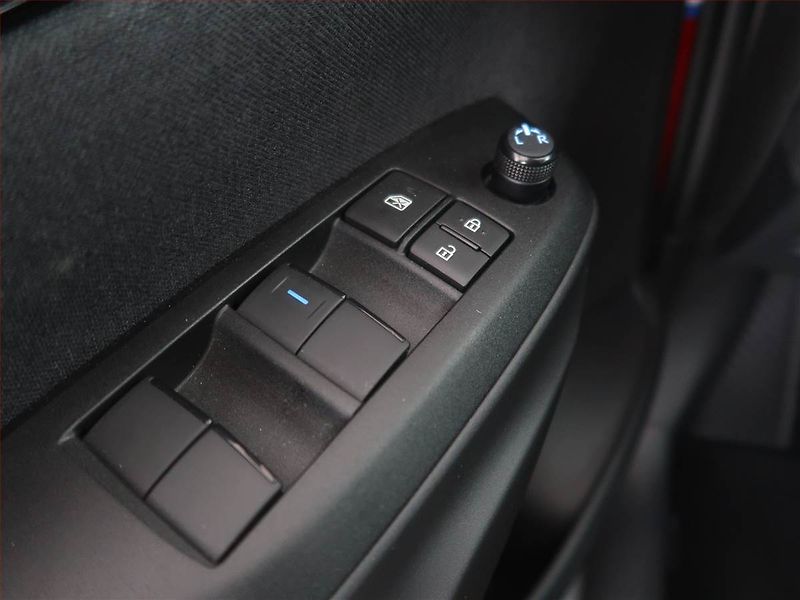 Toyota Yaris (2023) GR Sport 1.5 VVT-i Hybrid - fotka 22 z 22