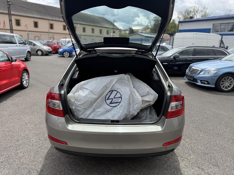 Škoda Octavia 1.2 TSI,  77kw, manual,  - fotka 6 z 9
