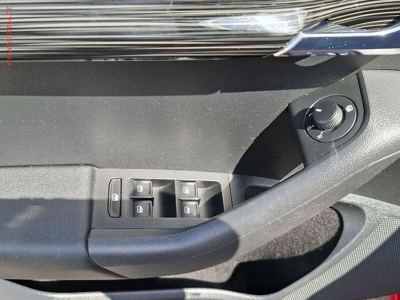 Škoda Octavia (2018) 2.0TDI, ČR, Style, LED - fotka 16 z 18