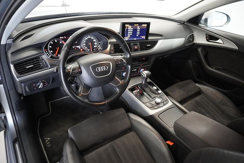 Audi A6 (2014) A6 2,0 TFSI S-LINE AUTOMAT - fotka 16 z 32