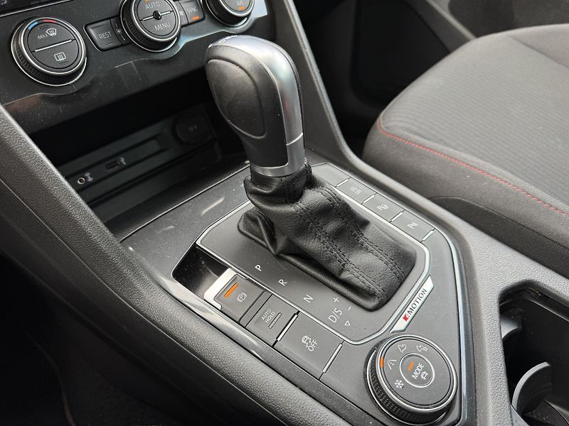 Volkswagen Tiguan 1.4TSi 4motion 6°DSG Sound - fotka 20 z 26
