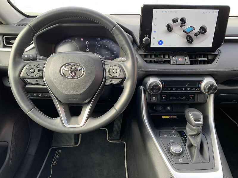 Toyota RAV4 EXECUTIVE SKYVIEW 2.5 HEV 4WD - fotka 16 z 37