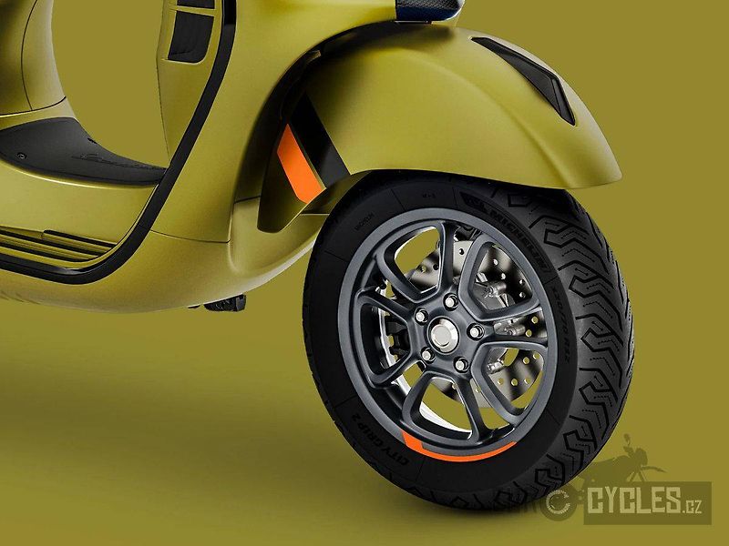 Vespa GTS 125 Super (2026) Sport AKCE 0% - skladem - fotka 7 z 14