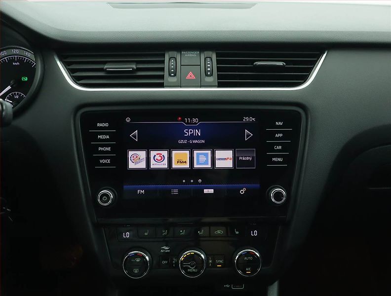 Škoda Octavia (2018) 2.0 TDI, Automat, Serv.kniha - fotka 12 z 16
