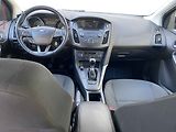 Ford Focus (2015) 1.0EB, 2.maj, AC, TZ, park - náhled 8