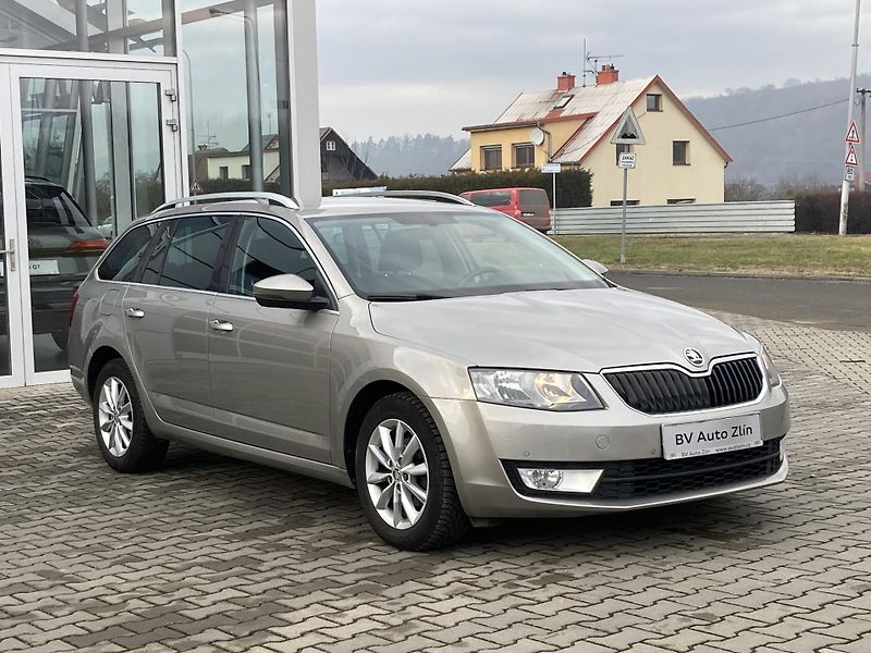 Škoda Octavia (2017) Combi TDI DSG hezký vůz! - fotka 7 z 28