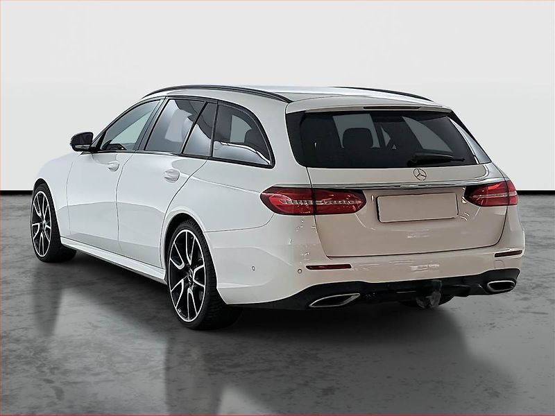 Mercedes-Benz Třídy E (2019) E 400 d - fotka 4 z 18