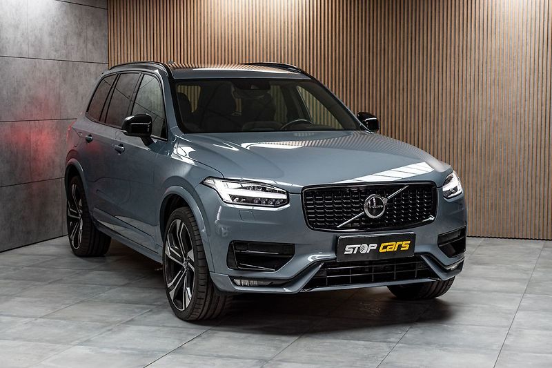 Volvo XC90 B5 AWD R-DESIGN*POLESTAR CHIP* - fotka 3 z 46