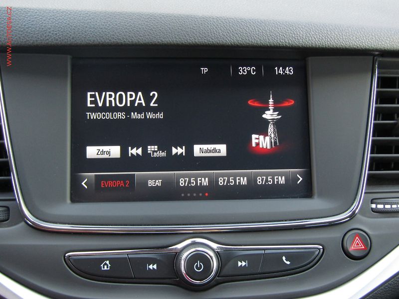 Opel Astra (2017) 1.4T, ČR, AC, navi, park - fotka 15 z 18