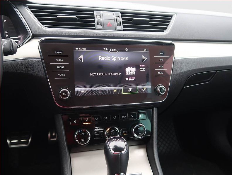 Škoda Superb (2022) Style 2.0 TDI - fotka 12 z 22