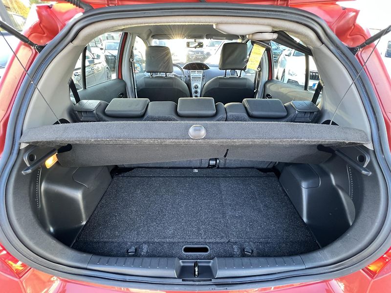 Toyota Yaris 1.0i 51KW ČR  - fotka 24 z 38