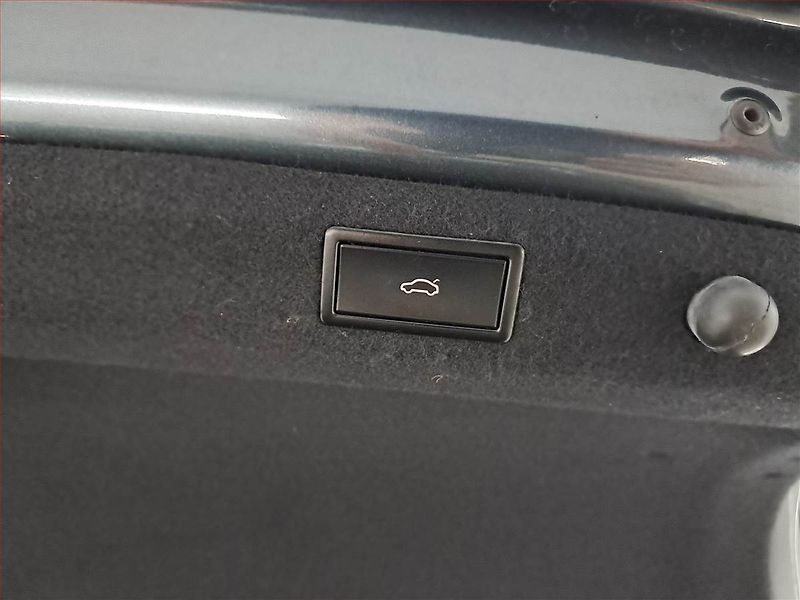 Škoda Superb (2017) 2.0 TDI, Automat, Bi-Xenony - fotka 16 z 19