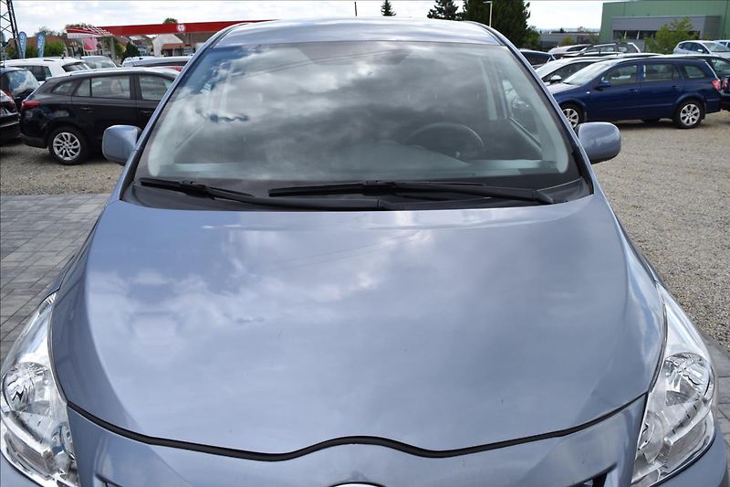 Toyota Verso 1,6 i 97KW NÍZKÉ KM 2XKOLA - fotka 3 z 48