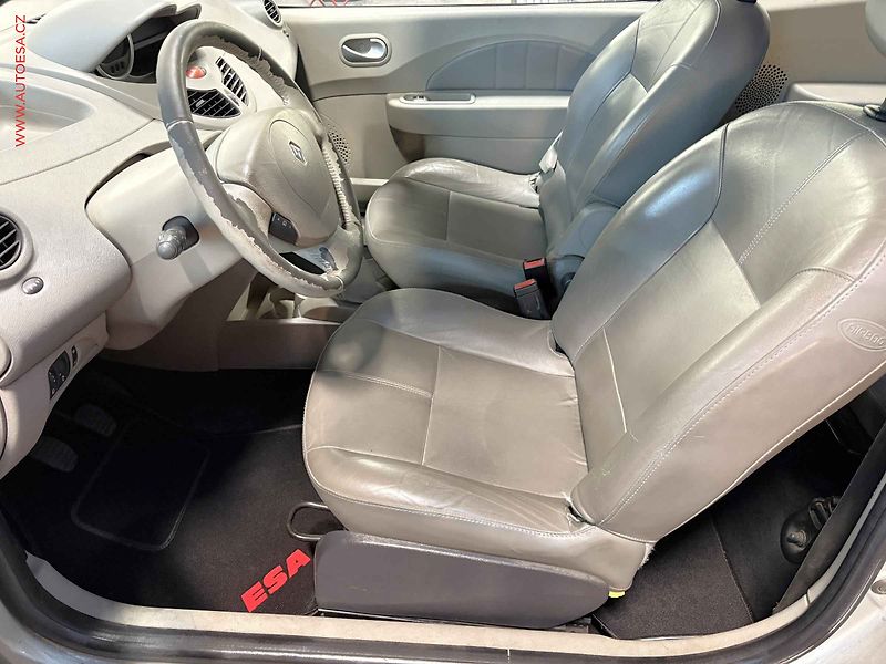 Renault Twingo (2008) 1.1i, autoAC, temp - fotka 9 z 13