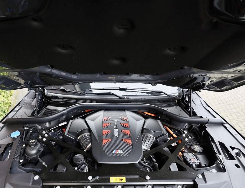 BMW XM (2023) 4.4 V8*Bowers&Wilkins - fotka 8 z 46