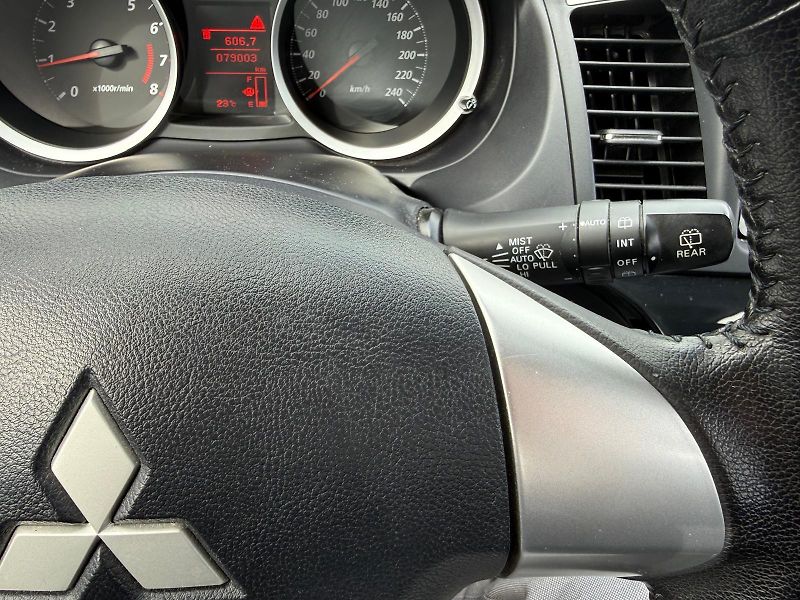 Mitsubishi Lancer 1.6i 86kW LPG - fotka 19 z 28
